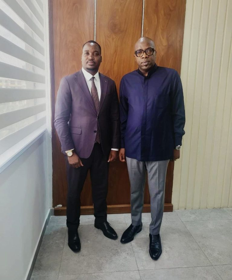 RDC-KINSHASA : LE CONSEILLER SPÉCIAL DU CHEF DE L&rsquo;ÉTAT, MONSIEUR PACIFIQUE KAHASHA A REÇU EN AUDIENCE LA DÉLÉGATION DU GOUVERNEMENT PROVINCIAL DU SUD-KIVU.